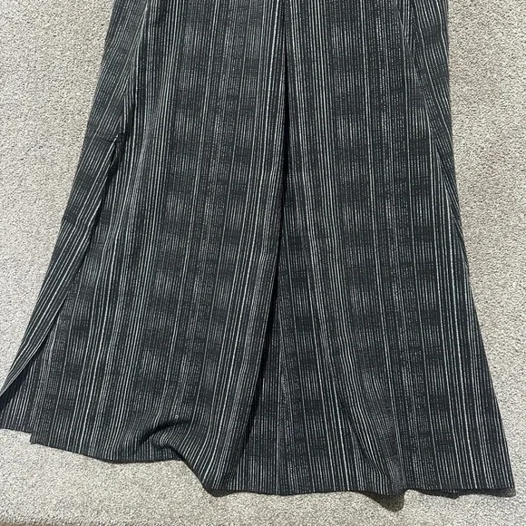 Athleta Arrival Maxi Dress Women XL Amara Stripe Black White Pockets Athleisure - Picture 8 of 14